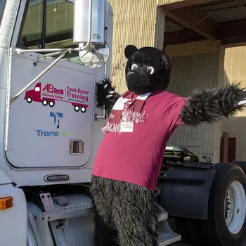 Truck Driving Trailblazer bear