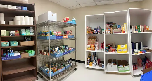 Food on shelves