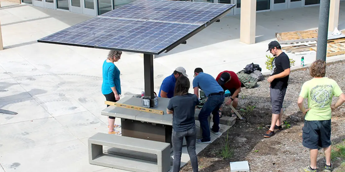 Solar Table 3 Featured Carousel
