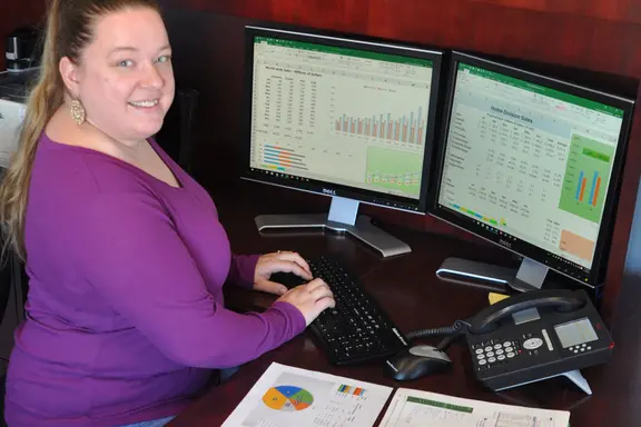 Office Administration: Finance - Hero