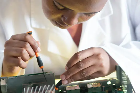 Biomedical Equipment Technology - Hero